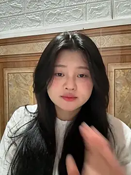 Snapshot of Anges893 chatting on November 1, 2025, 2:24 am Anges893 online show from November 1, 2025, 2:24 am