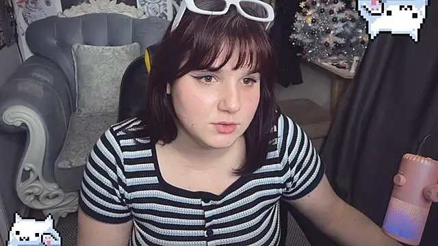 Snapshot of Diasporaaa chatting on December 2, 2024, 12:30 am Diasporaaa online show from December 2, 2024, 12:30 am