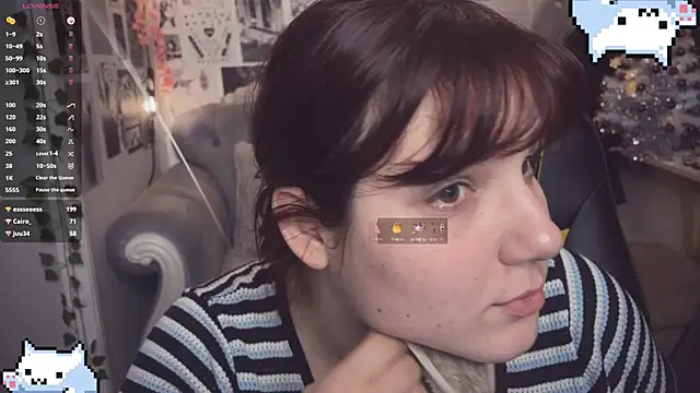 Snapshot of Diasporaaa chatting on December 2, 2024, 3:37 am Diasporaaa online show from December 2, 2024, 3:37 am