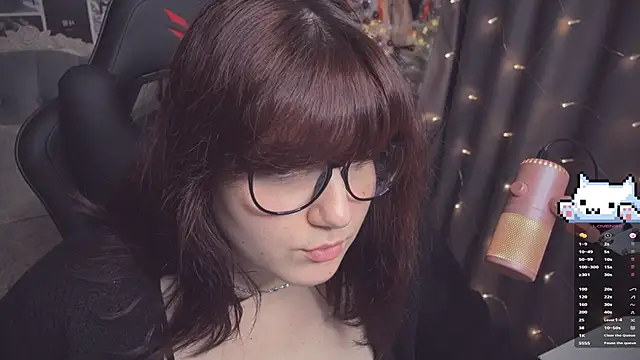 Snapshot of Diasporaaa chatting on January 4, 2025, 8:59 pm Diasporaaa online show from January 4, 2025, 8:59 pm