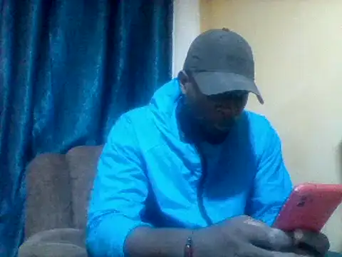 ClinDi online show from October 30, 2025, 3:57 pm