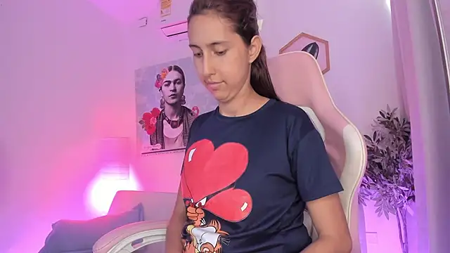 aleja rythm online show from March 16, 2025, 9:37 pm