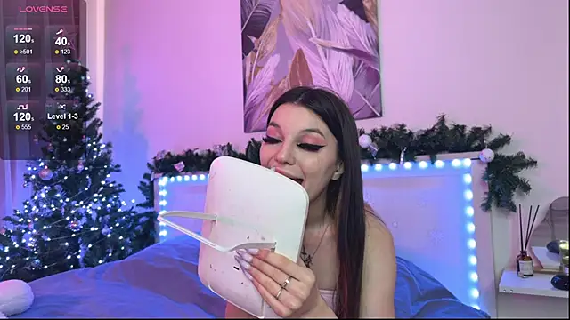 Veronica leal online show from January 12, 2026, 9:58 am