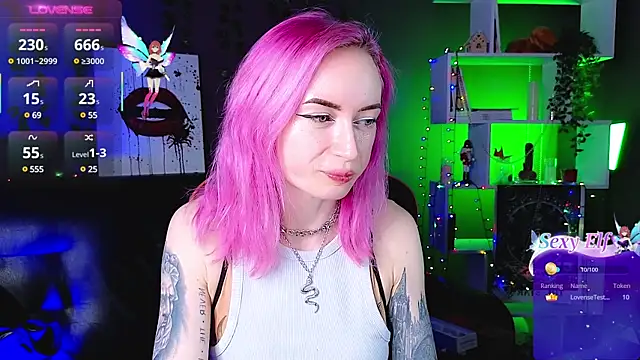  HelenCarter online show from February 11, 2025, 8:42 pm