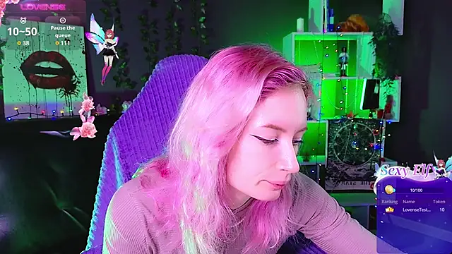  HelenCarter online show from March 22, 2025, 8:26 pm