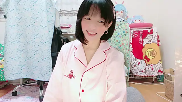 renapiyon8182 online show from January 1, 2025, 7:53 pm