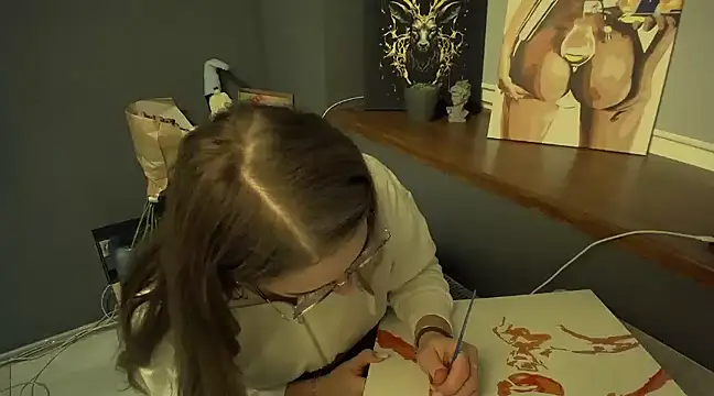 luxie milady online show from February 12, 2025, 1:59 pm