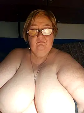 Awn290668 online show from September 8, 2025, 4:28 pm