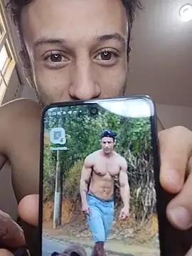 LopeseLua online show from November 22, 2025, 3:22 pm