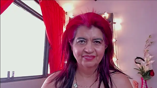 Snapshot of RoxetteMature chatting on January 21, 2025, 5:51 pm RoxetteMature online show from January 21, 2025, 5:51 pm