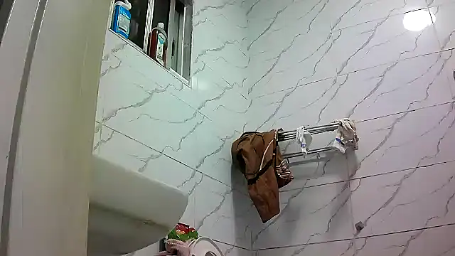 Snapshot of kisstoyousoon2024 chatting on March 18, 2025, 6:15 pm kisstoyousoon2024 online show from March 18, 2025, 6:15 pm