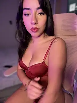 veronicaapink online show from March 12, 2025, 3:46 am