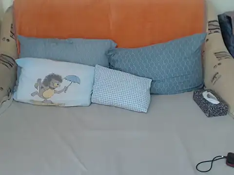 Emmatoo online show from September 20, 2025, 9:54 am