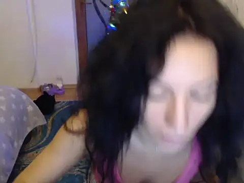 Emmatoo online show from December 16, 2025, 2:55 pm