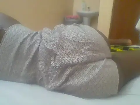 Snapshot of Pretty_ellahh chatting on February 17, 2026, 9:50 am Pretty ellahh online show from February 17, 2026, 9:50 am