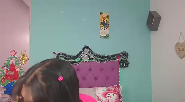 Snapshot of Cinthya-Gomez6 chatting on December 10, 2024, 10:28 am Cinthya-Gomez6 online show from December 10, 2024, 10:28 am