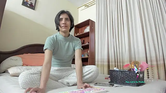 Snapshot of linnie_ chatting on February 27, 2026, 11:21 am linnie online show from February 27, 2026, 11:21 am