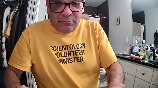 lou63ponce online show from December 17, 2024, 10:11 pm