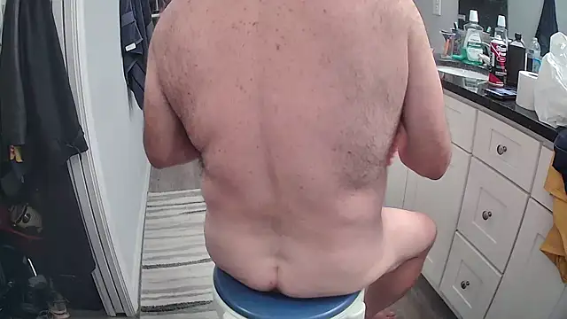 lou63ponce online show from February 9, 2025, 9:06 pm