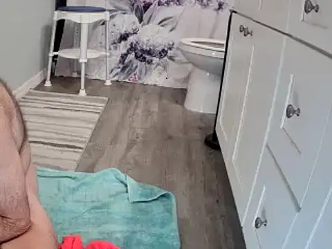 lou63ponce online show from March 4, 2025, 4:38 am