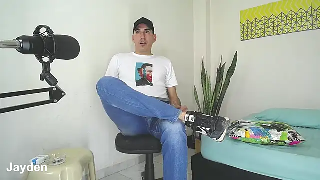 Snapshot of jayydenandjacob chatting on February 5, 2025, 7:42 pm jayydenandjacob online show from February 5, 2025, 7:42 pm