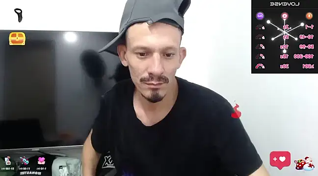 Snapshot of trebollhht chatting on December 28, 2024, 9:19 pm trebollhht online show from December 28, 2024, 9:19 pm