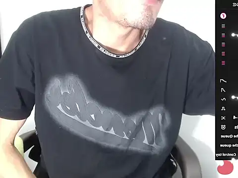 Snapshot of trebollhht chatting on January 11, 2025, 7:27 pm trebollhht online show from January 11, 2025, 7:27 pm