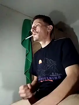 Snapshot of trebollhht chatting on February 10, 2025, 1:57 am trebollhht online show from February 10, 2025, 1:57 am