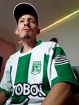 Snapshot of trebollhht chatting on February 24, 2025, 4:16 am trebollhht online show from February 24, 2025, 4:16 am