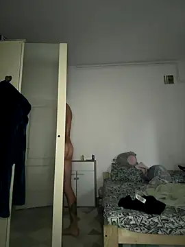 Snapshot of Floristtt chatting on December 16, 2025, 1:05 pm Floristtt online show from December 16, 2025, 1:05 pm