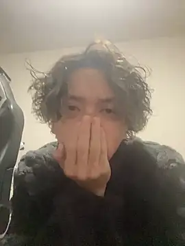 Snapshot of Shizukuu chatting on January 25, 2025, 4:57 pm Shizukuu online show from January 25, 2025, 4:57 pm