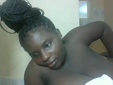 hotebbbyy online show from May 29, 2026, 3:37 am