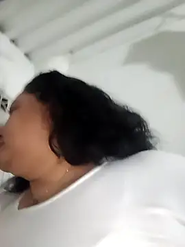 tetasgrandes karol online show from December 14, 2025, 2:50 am