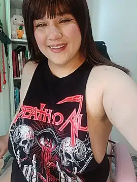 ItsNaiixa online show from May 24, 2026, 4:12 pm