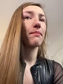 KateRedgar online show from February 20, 2025, 1:19 pm