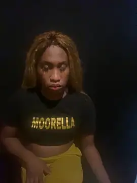 Moorella1 online show from November 27, 2025, 1:35 pm