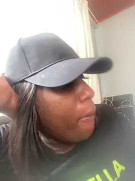 Moorella1 online show from April 15, 2026, 12:45 pm