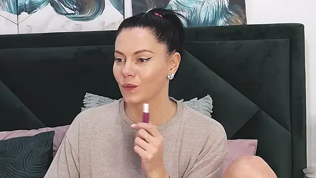 tanyagrey online show from January 29, 2025, 10:48 am