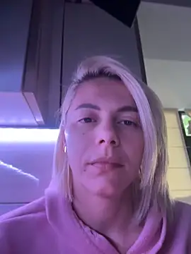 tanyagrey online show from May 20, 2026, 5:57 am