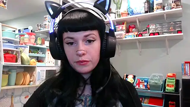 Snapshot of Marcelinegoddess chatting on February 14, 2025, 3:33 am Marcelinegoddess online show from February 14, 2025, 3:33 am