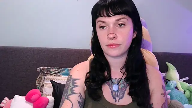 Marcelinegoddess online show from November 11, 2025, 4:12 am
