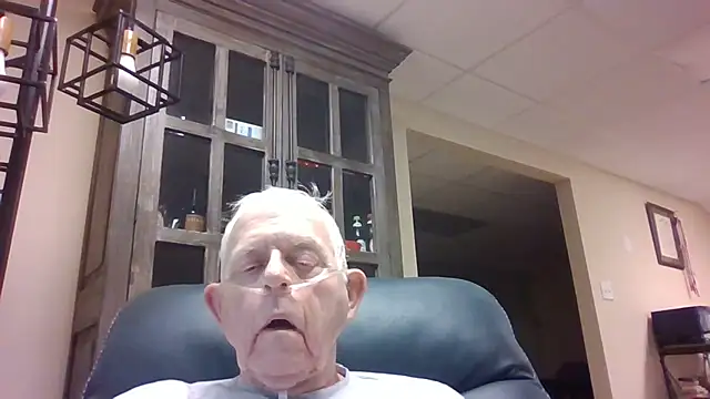 bootlegmanz online show from October 1, 2025, 8:04 pm