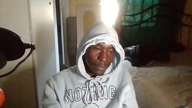 Snapshot of SmallGoodNutts chatting on September 21, 2025, 8:16 am SmallGoodNutts online show from September 21, 2025, 8:16 am