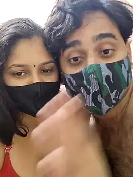 Snapshot of IND_COUPLE1 chatting on January 2, 2025, 7:18 pm IND COUPLE1 online show from January 2, 2025, 7:18 pm