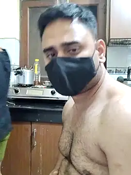 Snapshot of IND_COUPLE1 chatting on February 22, 2025, 3:14 pm IND COUPLE1 online show from February 22, 2025, 3:14 pm