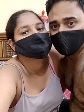 Snapshot of IND_COUPLE1 chatting on March 7, 2025, 4:00 pm IND COUPLE1 online show from March 7, 2025, 4:00 pm