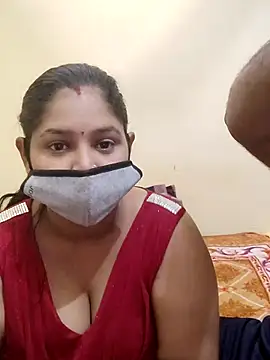 Snapshot of IND_COUPLE1 chatting on March 20, 2026, 5:23 am IND COUPLE1 online show from March 20, 2026, 5:23 am