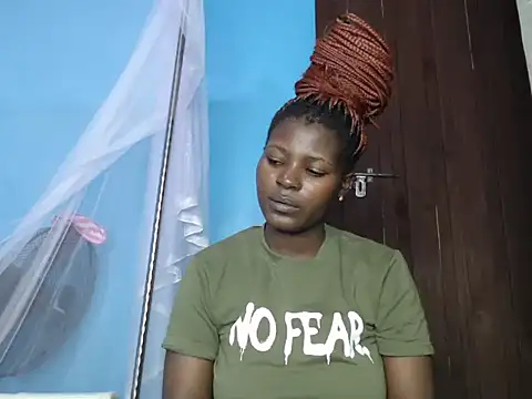 TrishaKalid online show from December 15, 2025, 7:29 pm