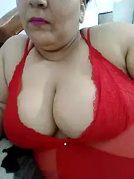 Snapshot of DALO3A85 chatting on October 1, 2025, 2:23 pm DALO3A85 online show from October 1, 2025, 2:23 pm