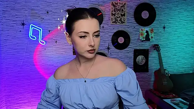 Snapshot of GloriaElmer chatting on December 5, 2024, 4:23 pm GloriaElmer online show from December 5, 2024, 4:23 pm